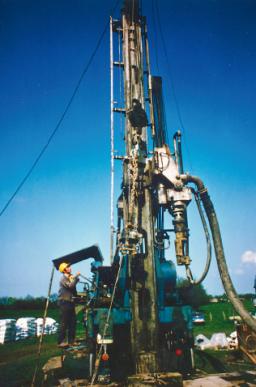 Aufschlussbohrungen im Karlumer Forst zum Auffinden eines zweiten Wasserhorizontes, 1977